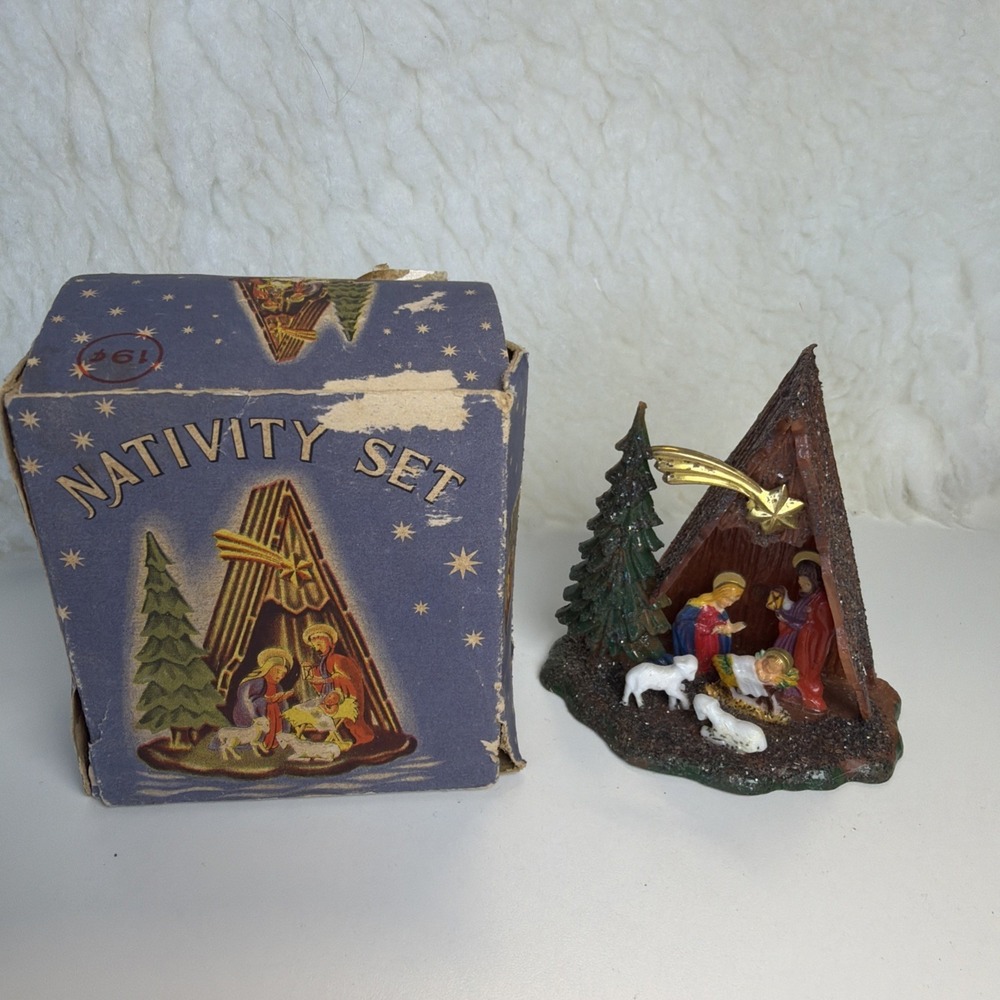Vintage Plastic Christmas Nativity‎ Set Scene Glittered Roof 3.5" Hong Kong WB